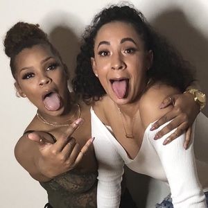 Meet your Posher, Takes 2 tv